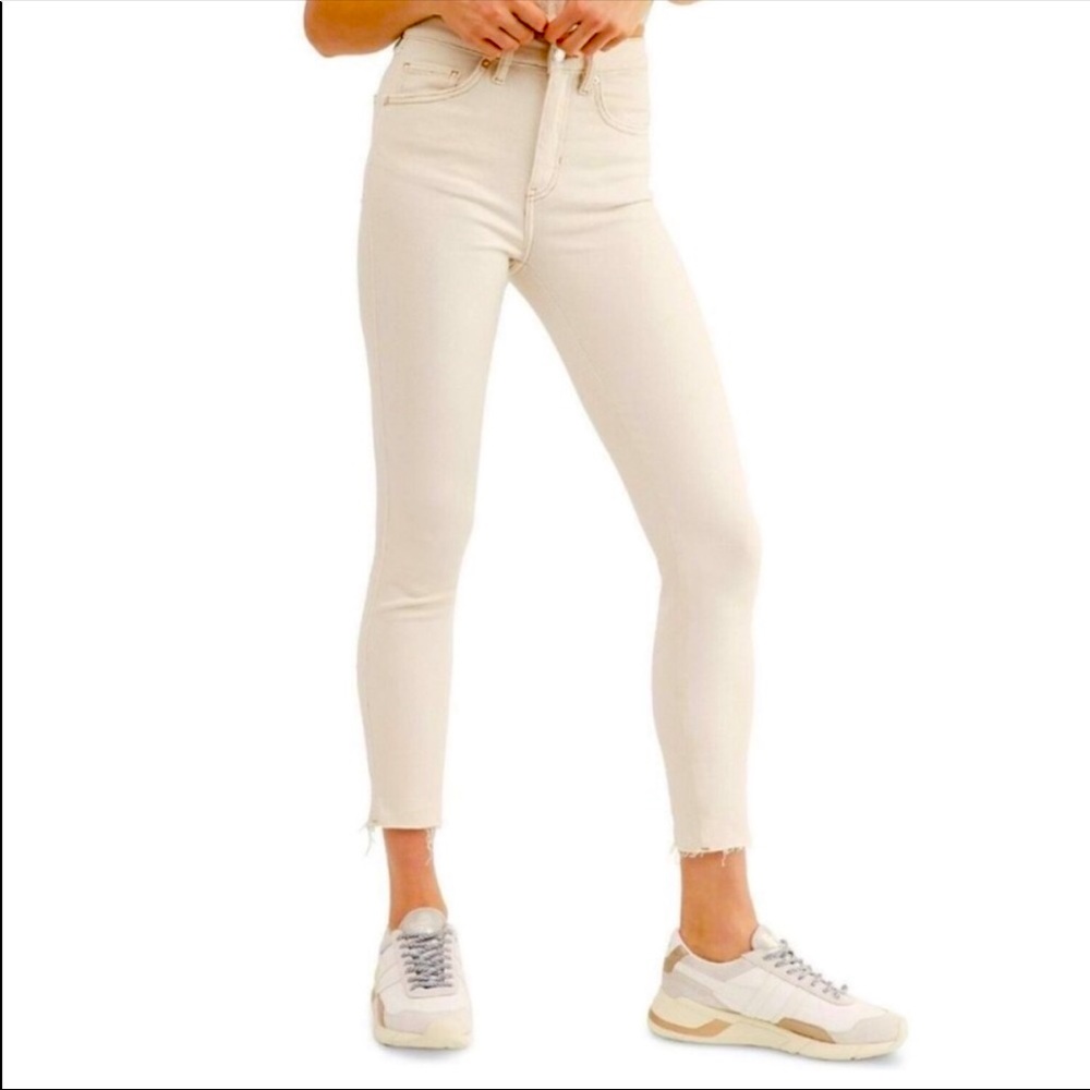Free People Raw High Rise Jegging, size 25, color white